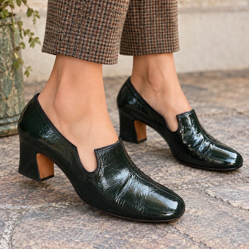 Vintage 1960s Original Deb  Dark Green Patent Leather Mod Heels 7.5 B